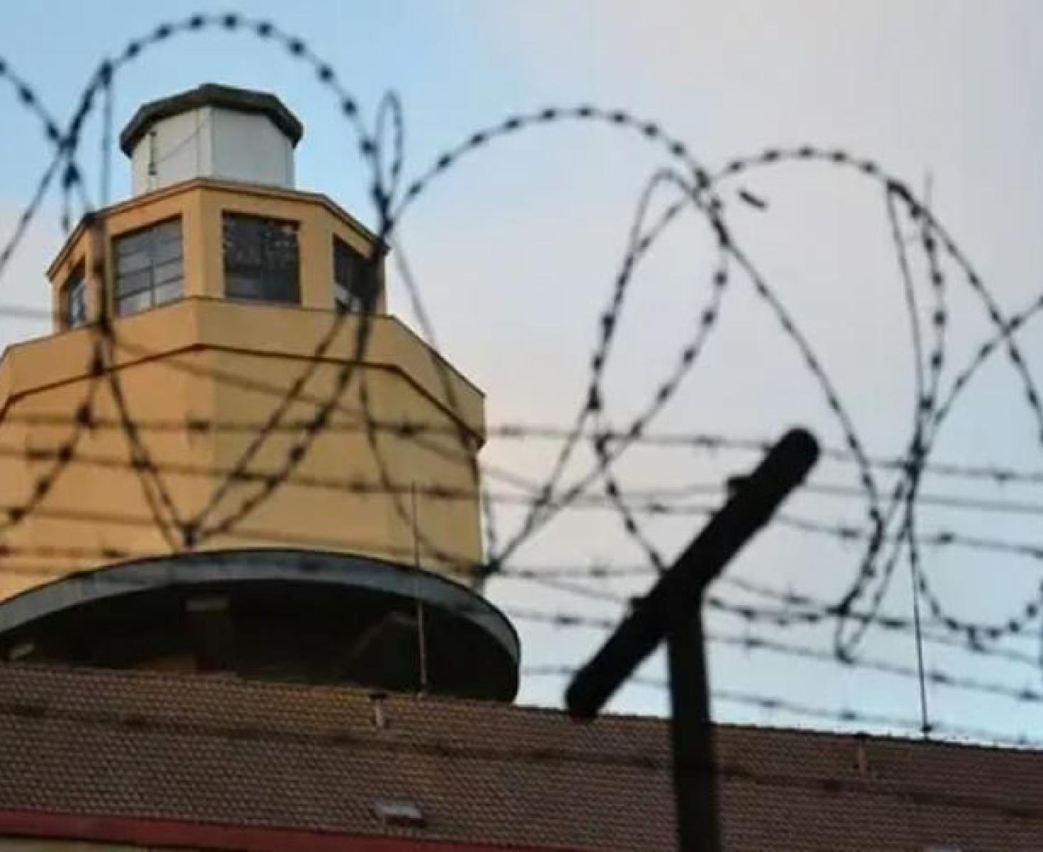 معتقل ريمون.jpg