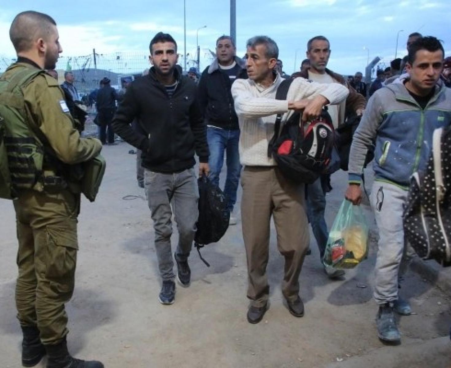 عمال فلسطينيون