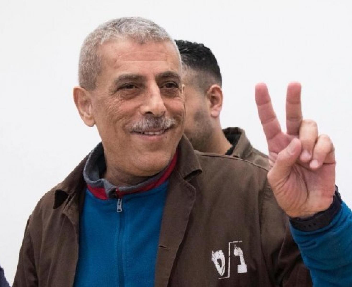 الأسير وليد دقة