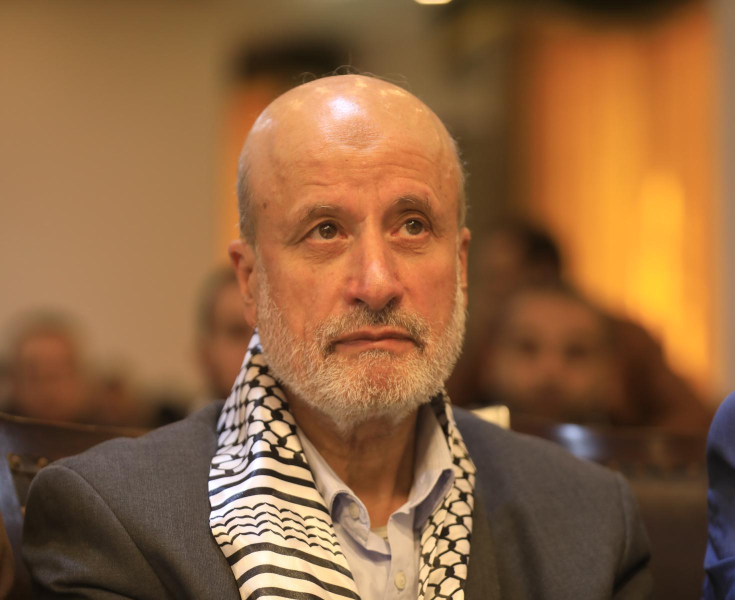 الدكتور جميل عليان.JPG