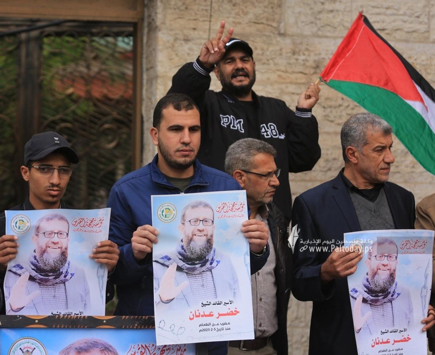 خيمة التضامن مع الشيخ خضر عدنان وسط مدينة غزة تواصل فعالياتها بحضور جماهيري واسع (11).JPG