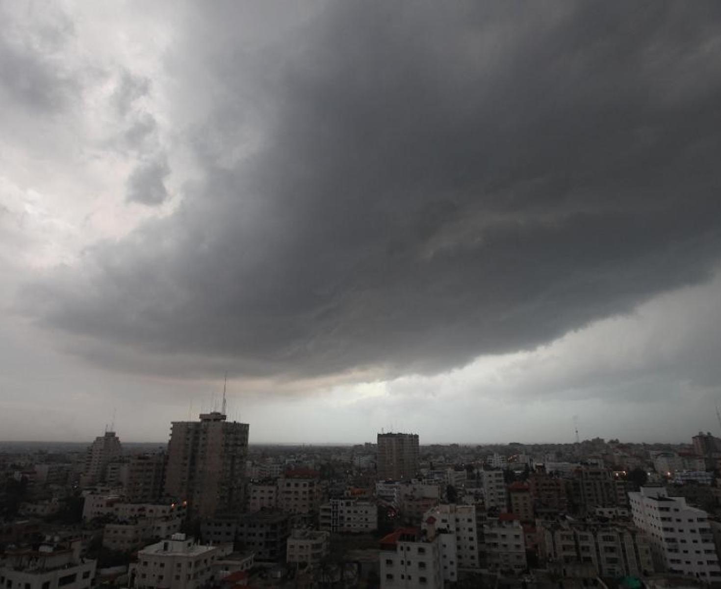 راصد جوي يوضح.. هل يشهد طقس فلسطين هطول للأمطار الأيام المقبلة؟