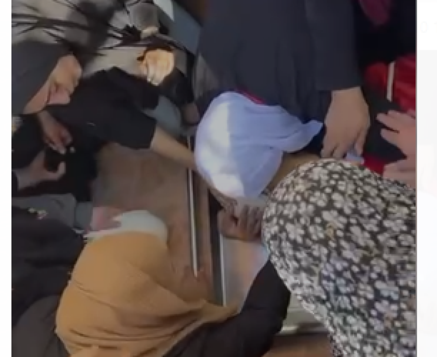 وداع الشهيد.PNG