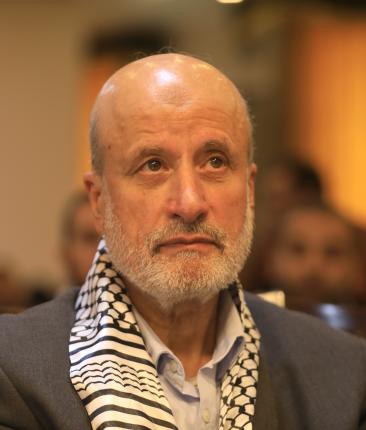 الدكتور جميل عليان.JPG