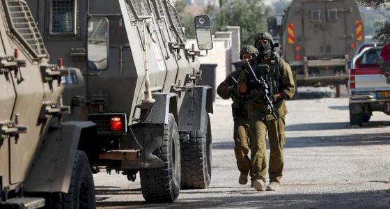 قوات الاحتلال تغل المدخل الشمالي لمدينة اريحا