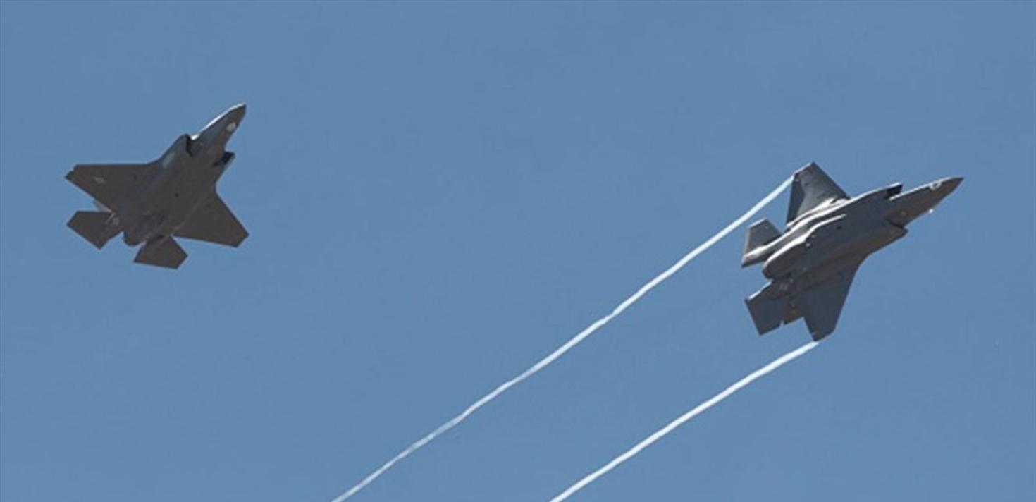 طيران حربي.jpg