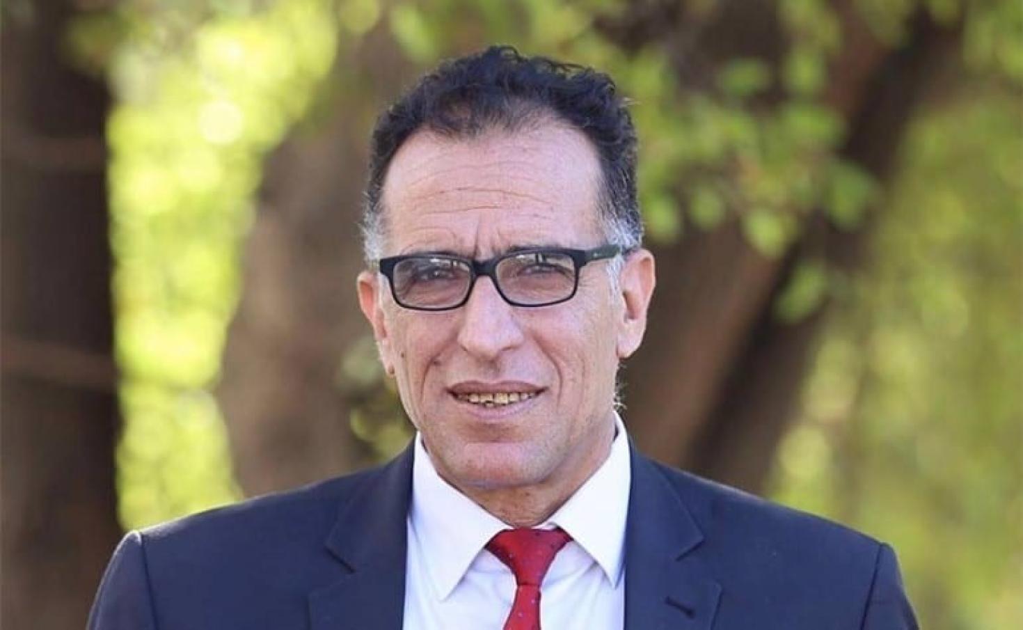 الكاتب مصطفى ابراهيم