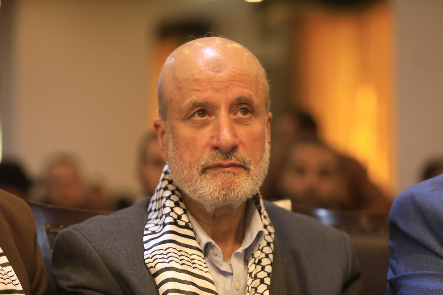 الدكتور جميل عليان.JPG